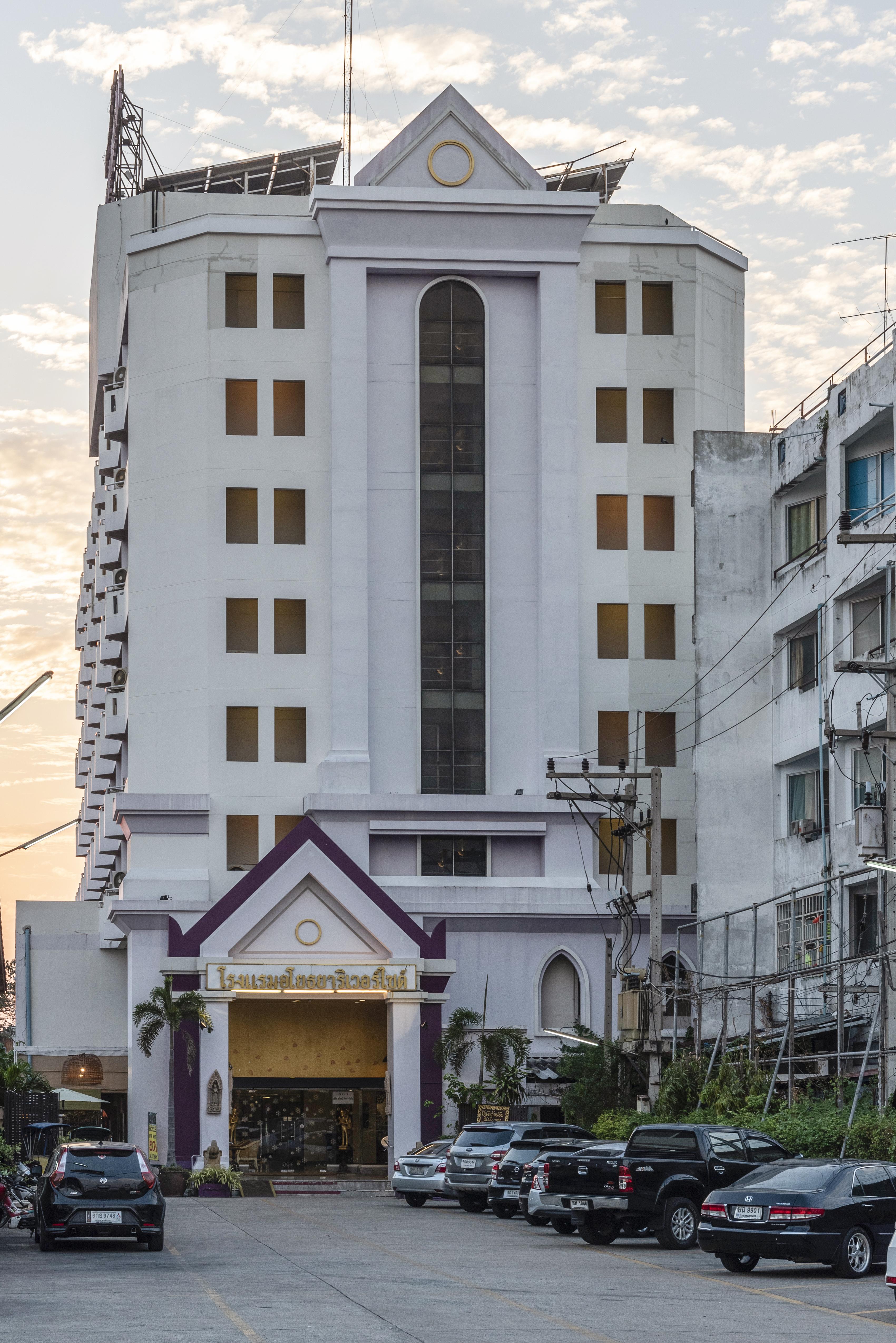 Hotel Ayothaya Riverside 3*