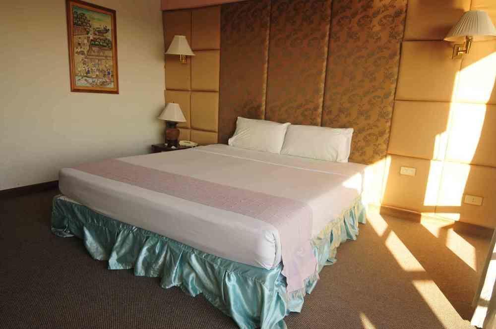 Ayothaya Riverside 3*